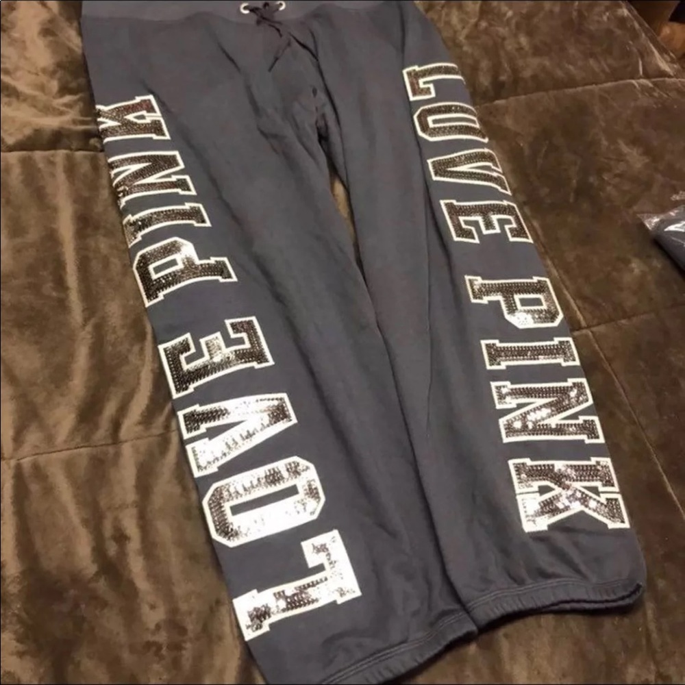 ISO Looking for these sweats size small or medium - Picture 2 of 2